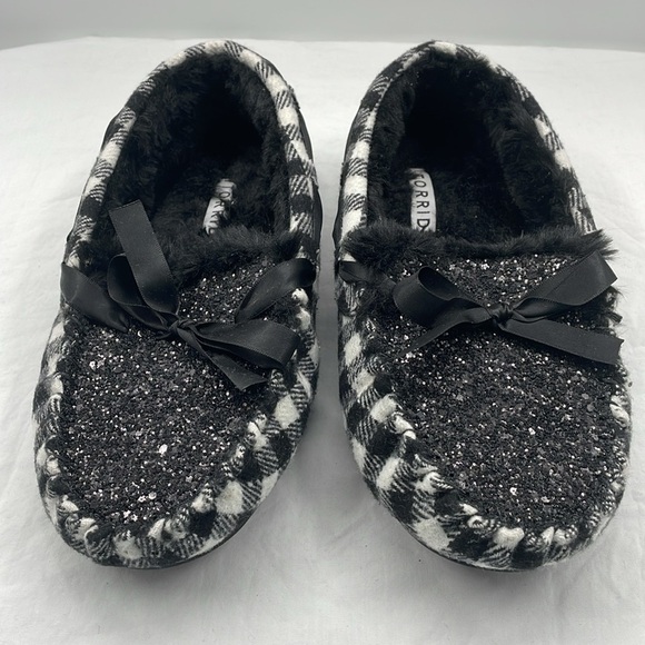 NWOB. Torrid Glitter Plaid Faux Fur Loafers. 7.5WW. - Picture 4 of 13